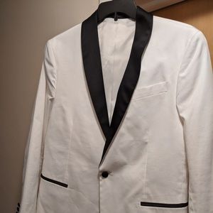 Men’s White Blazer